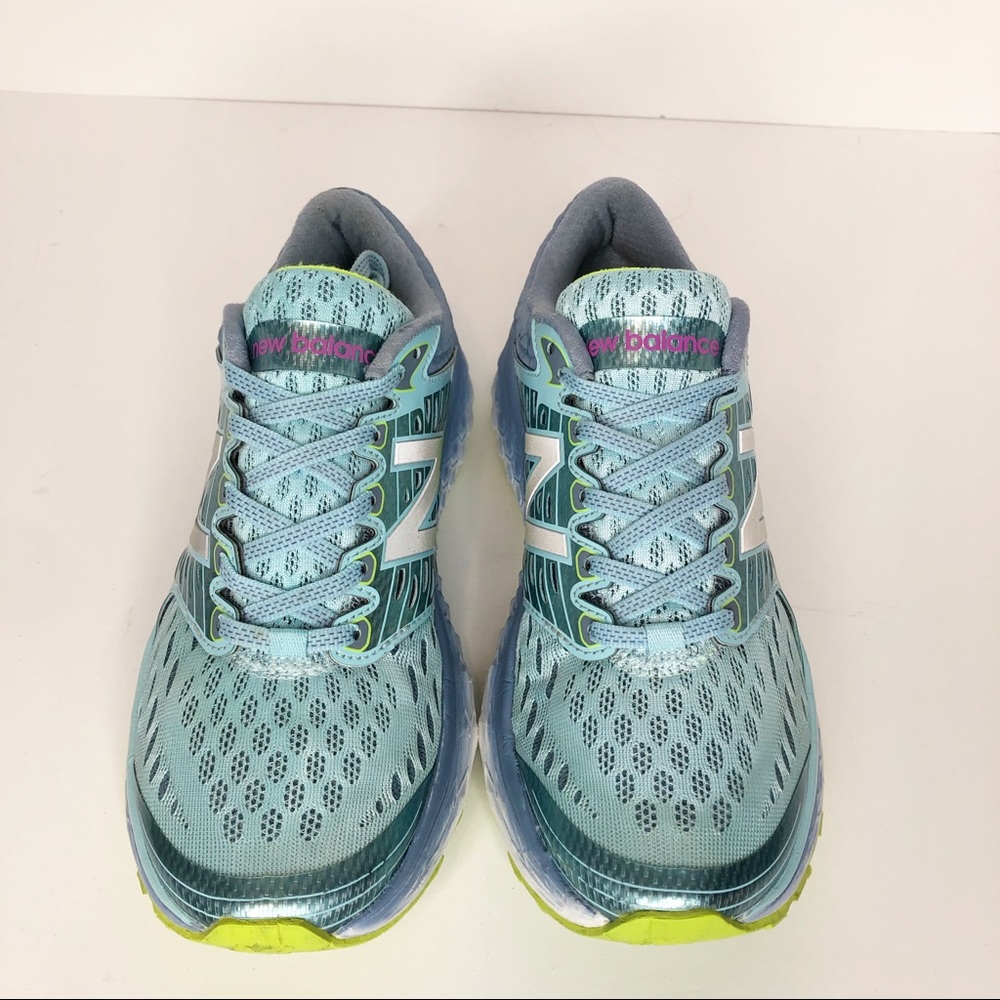 New Balance Women's Fresh Foam 1080 V6 Running Sneakers Size 7 - Picture 2 of 12